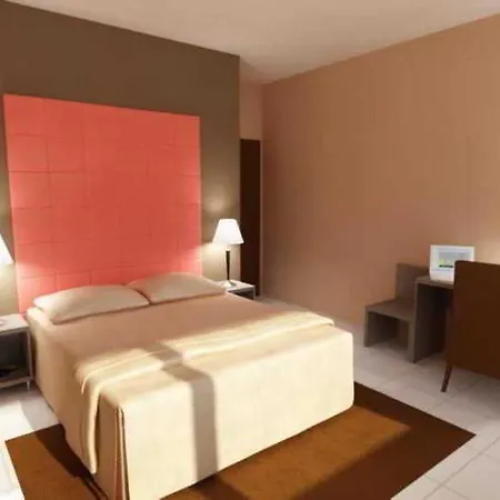 Le Des Impressionnistes - Cergy-pontoise 3* 蓬图瓦兹